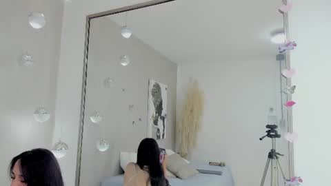 Snapshot of madeline_jhones chatting on June 11, 2026, 12:08 am Madeline online show from June 11, 2026, 12:08 am