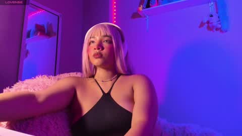 Madeline  online show from February 6, 2025, 5:14 am