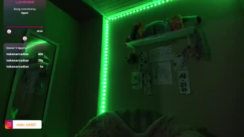 Madeline  online show from February 10, 2025, 5:14 am