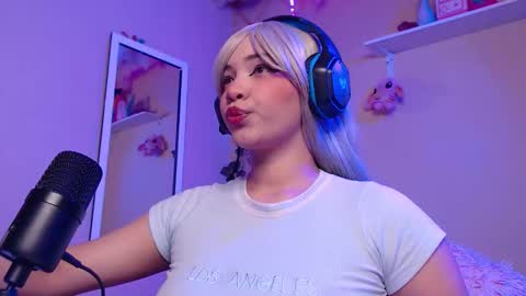 Madeline  online show from October 6, 2025, 3:48 am