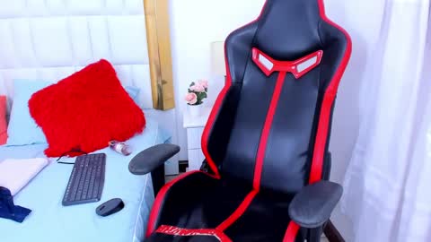 Madeline online show from January 19, 2025, 6:20 am