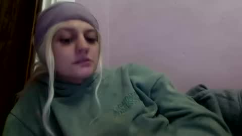 madeline online show from September 13, 2025, 11:43 am