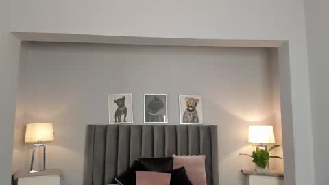 Madie  online show from February 28, 2025, 10:52 am