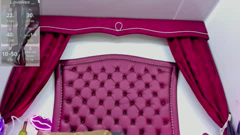 Maddison online show from September 24, 2025, 2:09 pm