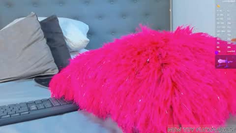   online show from September 14, 2025, 5:23 pm