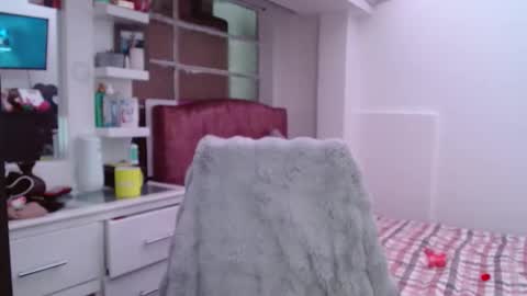 Madison Cambel online show from October 16, 2025, 4:19 pm