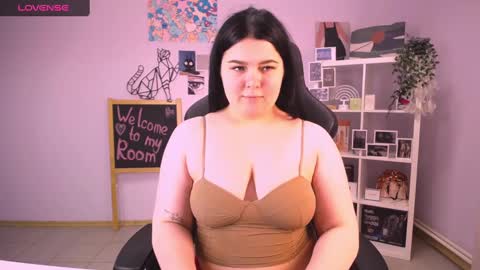 Snapshot of madisonmongomery chatting on December 4, 2024, 11:41 am madisonmongomery online show from December 4, 2024, 11:41 am