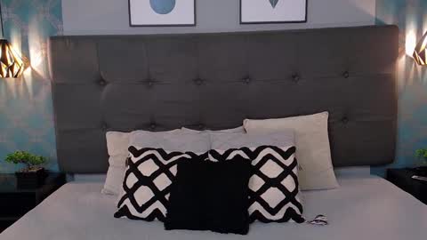 Snapshot of madisonsmith1 chatting on January 8, 2025, 6:41 pm Madison Smith online show from January 8, 2025, 6:41 pm