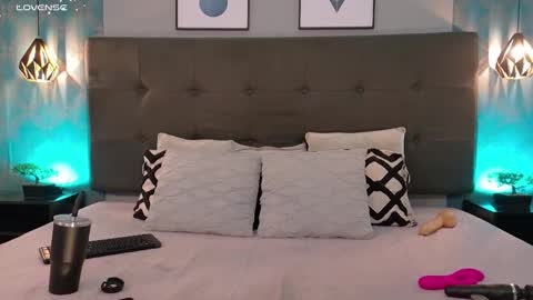 Snapshot of madisonsmith1 chatting on February 20, 2025, 2:18 am Madison Smith online show from February 20, 2025, 2:18 am