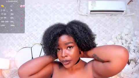 Madisson Lopez online show from October 31, 2025, 9:38 pm