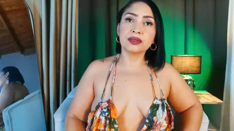 Snapshot of madissonone1 chatting on November 19, 2025, 2:11 am MADISSOONE online show from November 19, 2025, 2:11 am