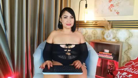 Snapshot of madissonone1 chatting on December 23, 2025, 1:36 am MADISSOONE online show from December 23, 2025, 1:36 am