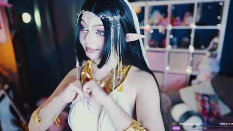 Snapshot of madnessalise chatting on May 9, 2026, 3:17 pm Alice online show from May 9, 2026, 3:17 pm