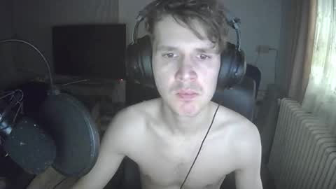 madnessss1215 online show from February 23, 2026, 8:01 am