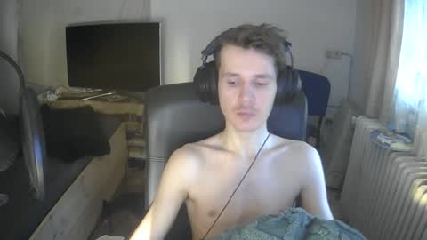 madnessss1215 online show from March 2, 2026, 7:59 am