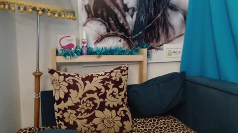 Elizabeth online show from January 22, 2025, 1:20 am