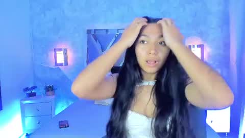 Snapshot of mady_roa chatting on June 20, 2026, 1:30 am Mady Roa online show from June 20, 2026, 1:30 am
