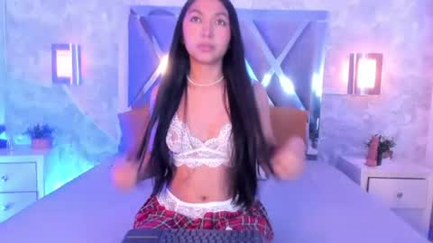 Snapshot of mady_roa chatting on July 8, 2026, 3:44 am Mady Roa online show from July 8, 2026, 3:44 am