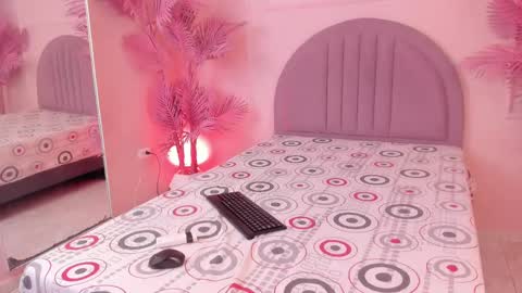 madyscarlett online show from October 1, 2025, 11:49 am