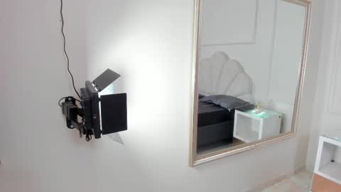 madyscarlett online show from October 10, 2025, 12:04 pm