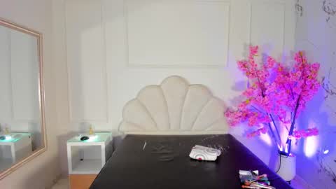 madyscarlett online show from October 11, 2025, 11:53 am