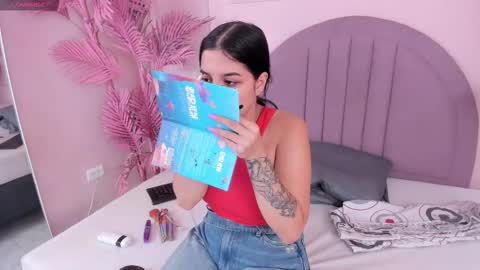 madyscarlett online show from October 21, 2025, 11:55 am