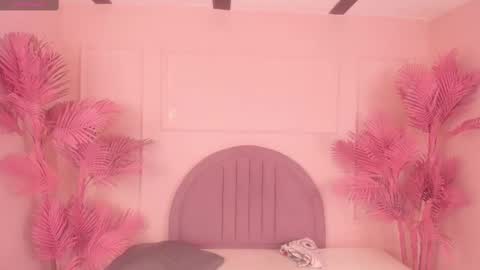 madyscarlett online show from October 24, 2025, 11:50 am