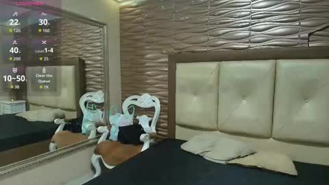 madyscarlett online show from November 24, 2025, 12:05 pm