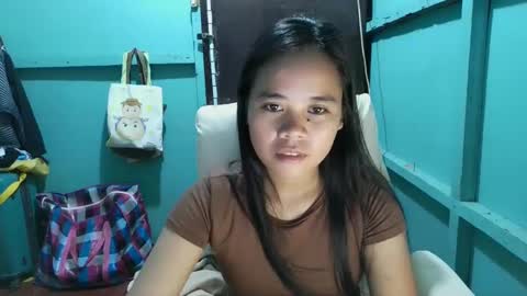 mae_lovers234xx online show from December 3, 2024, 3:22 pm