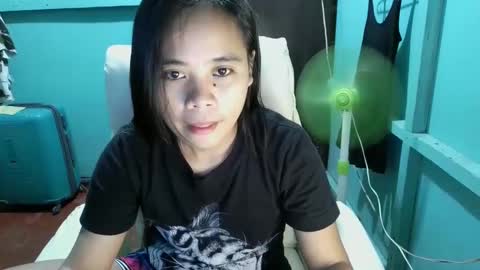 mae_lovers234xx online show from January 7, 2025, 3:23 pm