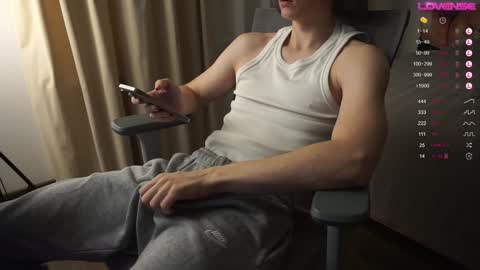 Mike XMaestro 3369 online show from December 18, 2024, 4:39 pm