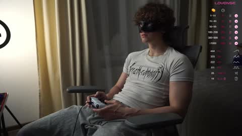 Mike XMaestro 3369 online show from October 18, 2025, 9:48 pm