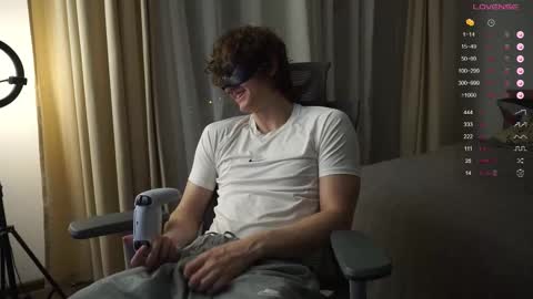 Mike XMaestro 3369 online show from November 9, 2025, 9:35 pm