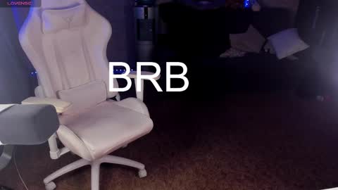 Maevee online show from March 1, 2025, 9:40 am