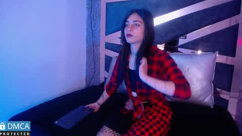 maevekuro online show from February 28, 2025, 7:14 pm