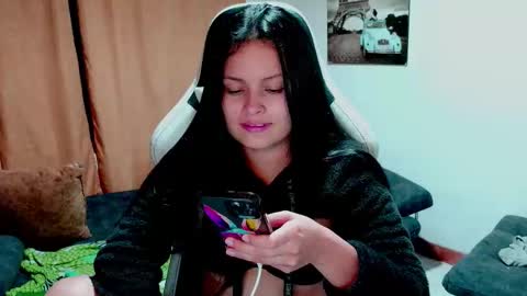 mafecito24 online show from February 15, 2026, 4:09 am