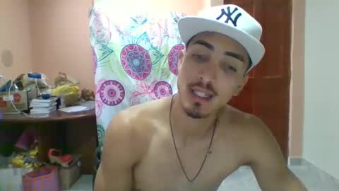 Snapshot of magallanes2134 chatting on September 17, 2025, 3:35 pm magallanes2134 online show from September 17, 2025, 3:35 pm