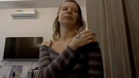 Snapshot of magaretunion chatting on November 5, 2025, 5:46 pm Margaret online show from November 5, 2025, 5:46 pm