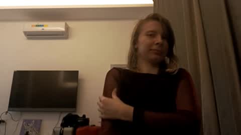 Snapshot of magaretunion chatting on November 14, 2025, 5:44 pm Margaret online show from November 14, 2025, 5:44 pm