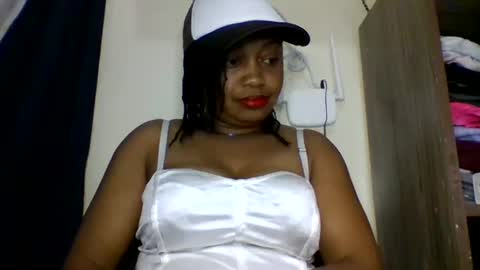 Snapshot of magdalinemus chatting on July 8, 2026, 12:42 pm magdalinemus online show from July 8, 2026, 12:42 pm