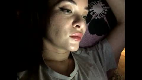 magggg658318 online show from February 3, 2025, 3:06 pm