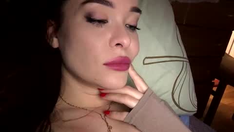 magggg658318 online show from October 3, 2025, 2:58 pm