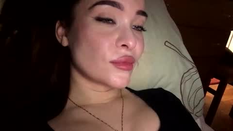 magggg658318 online show from December 17, 2025, 3:07 pm