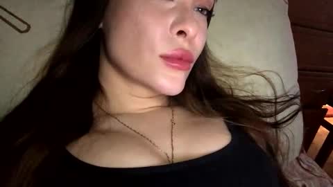 magggg658318 online show from March 20, 2026, 3:28 pm