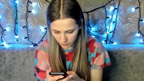 Maggie online show from February 16, 2025, 4:42 am