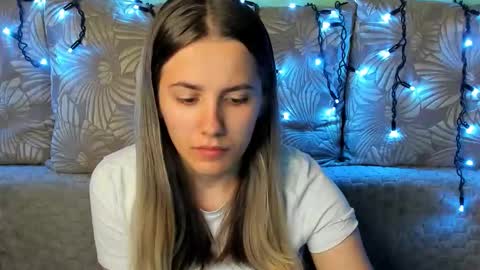 Maggie online show from October 23, 2025, 2:22 am