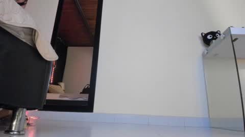   online show from February 2, 2025, 3:17 pm