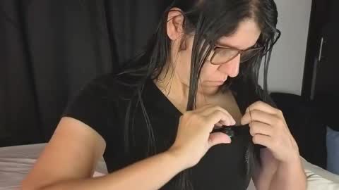   online show from April 21, 2026, 11:16 am