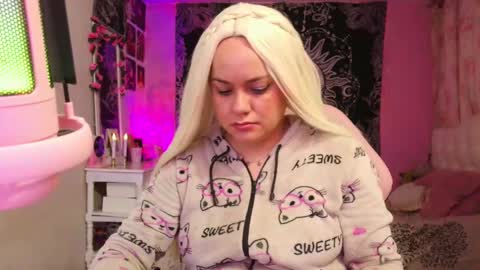 Claire online show from January 11, 2025, 2:09 am