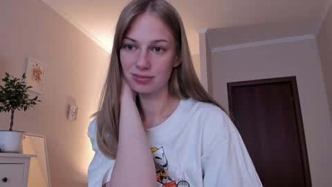 Alice  online show from December 4, 2024, 10:02 am